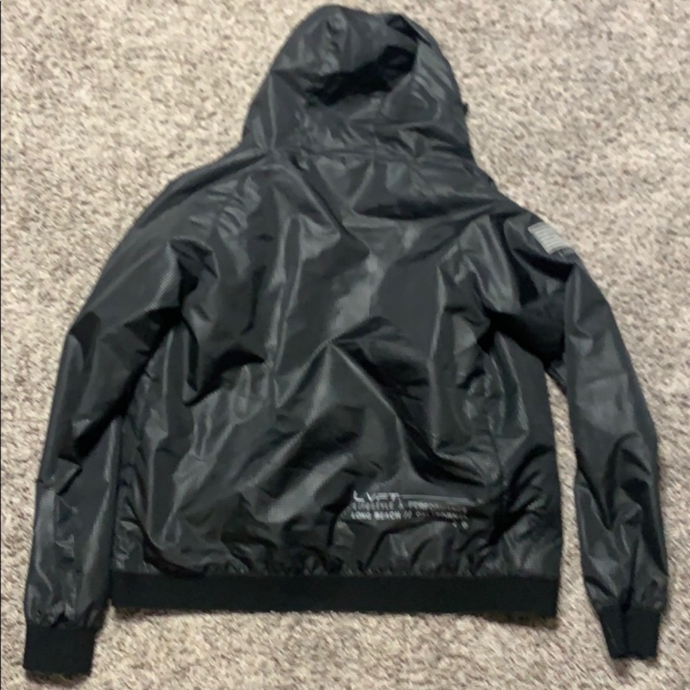 Jacket - Picture 4 of 4